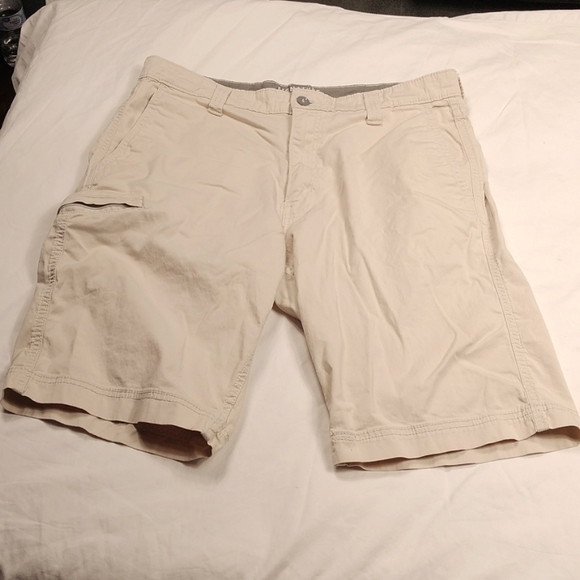 Signature Gold by Levi's men's shorts size 34 - Picture 1 of 12